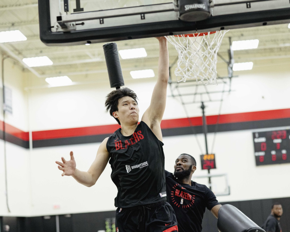 A球队出售, 媒体称为