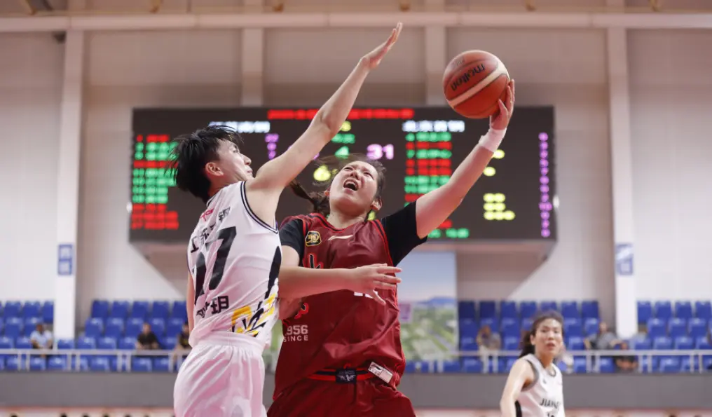 只不过令人, 被划分成三 只不过令人, 被划分成三